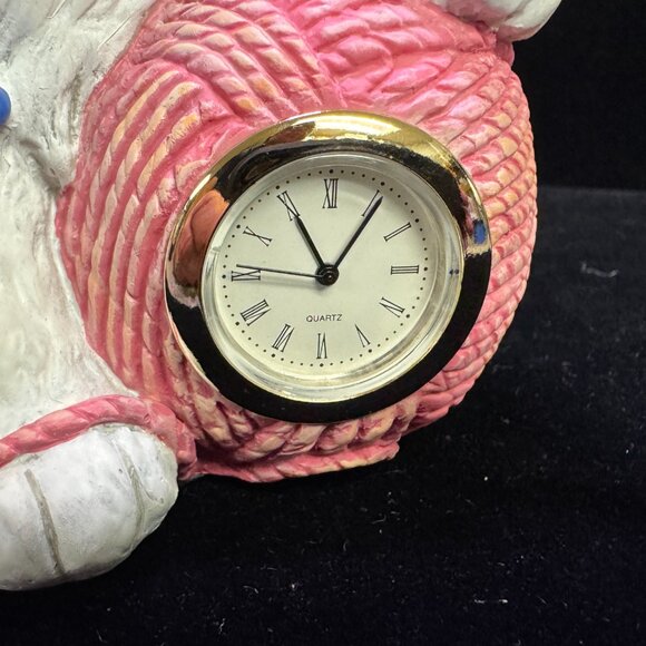 Purr-fect Time Cat & Ball of Yarn Quartz Clock by Maggie Murphy limited ed. 1498 - Picture 9 of 11